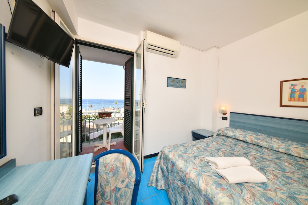 Double Room, Sea View photo 2