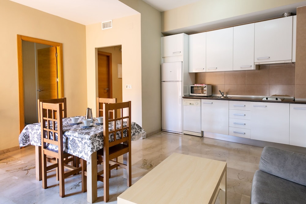 Apartment, 2 Bedrooms - Photo 9