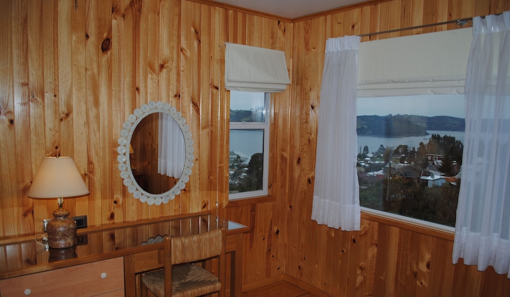 Superior Cabin, 1 Bedroom photo 3