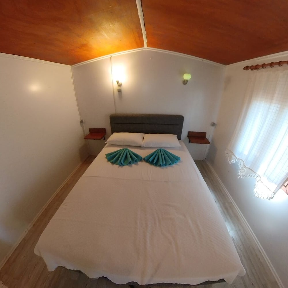 Family Bungalow, 1 Queen Bed with Sofa bed, Garden View photo 2