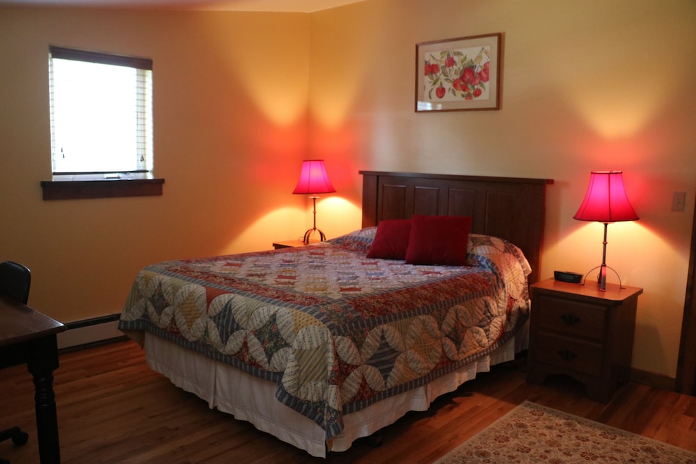 Noble Suite photo 2