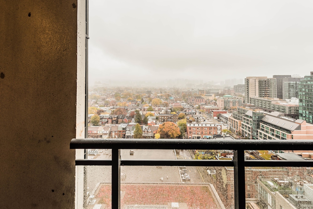 Gladstone Suites - Toronto Central, Photo 9