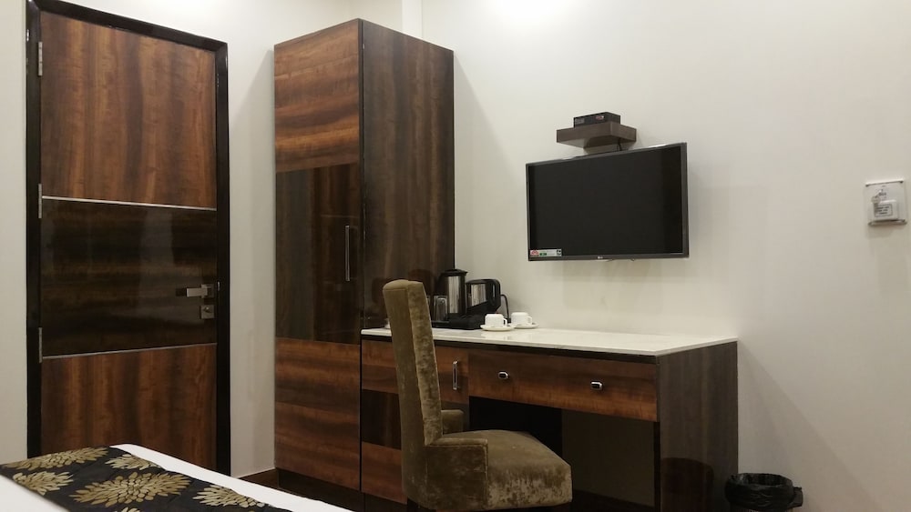 Standard Room - Photo 7