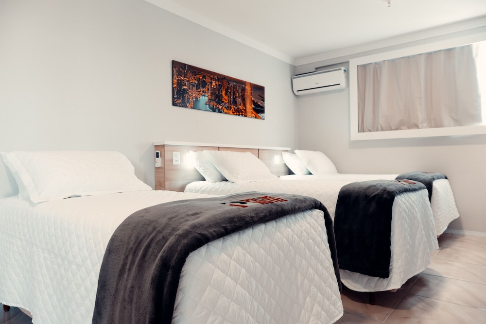 Grand Room - Photo 2