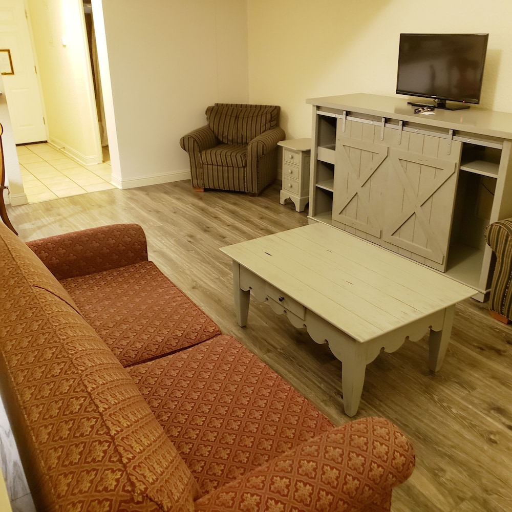 Room, Multiple Beds, Non Smoking (Efficiency) photo 3