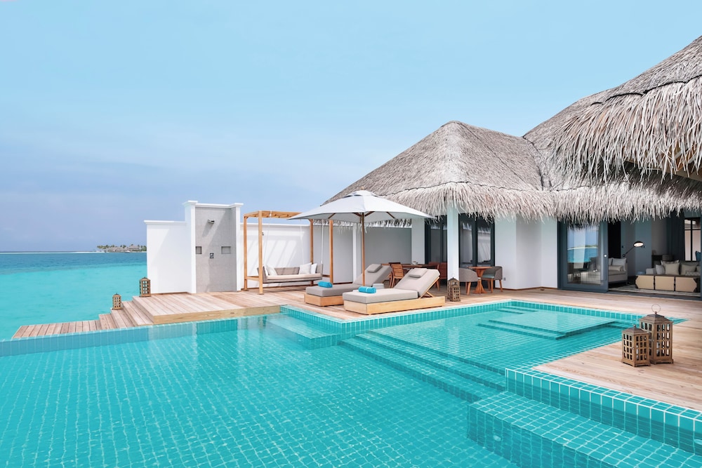 Two Bedroom Water Villa with Pool photo 3