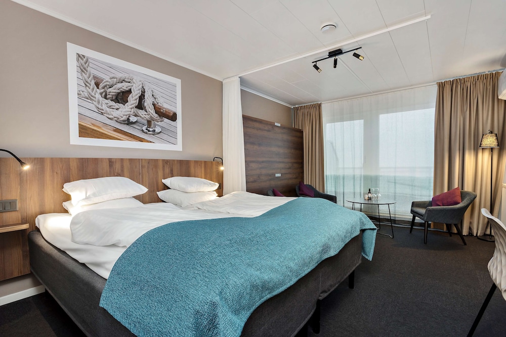 Family Room, 1 King Bed, Terrace, Sea View (with Sofabed) - Photo 1