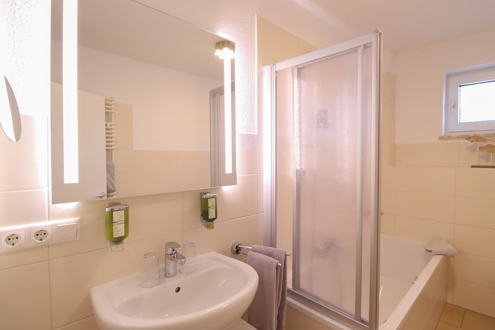 Deluxe Suite photo 3