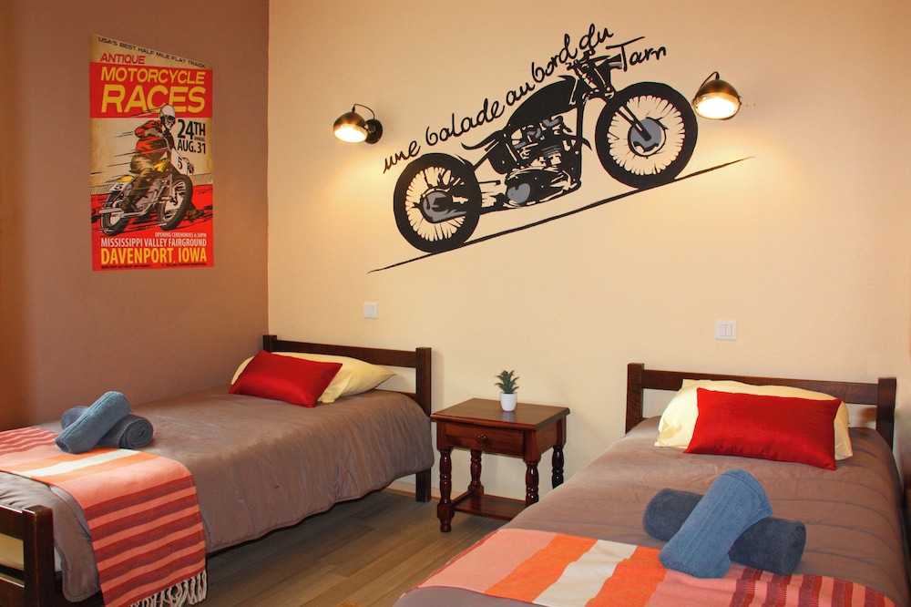 Twin Room, 2 Twin Beds photo 3