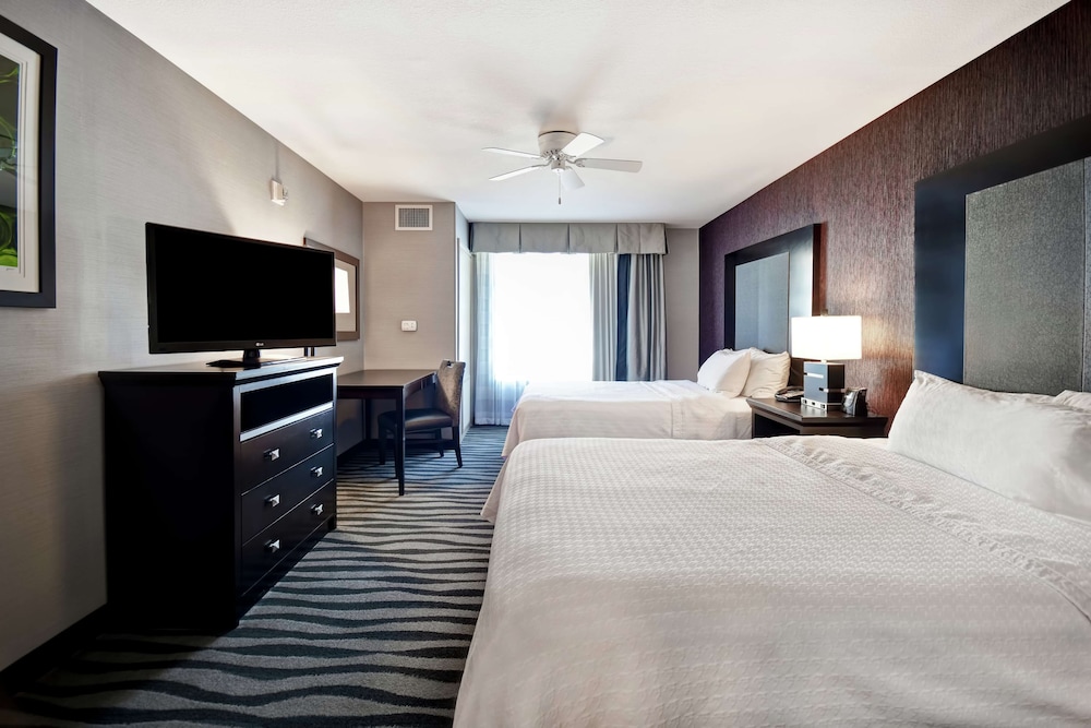 Suite, 2 Queen Beds photo 1