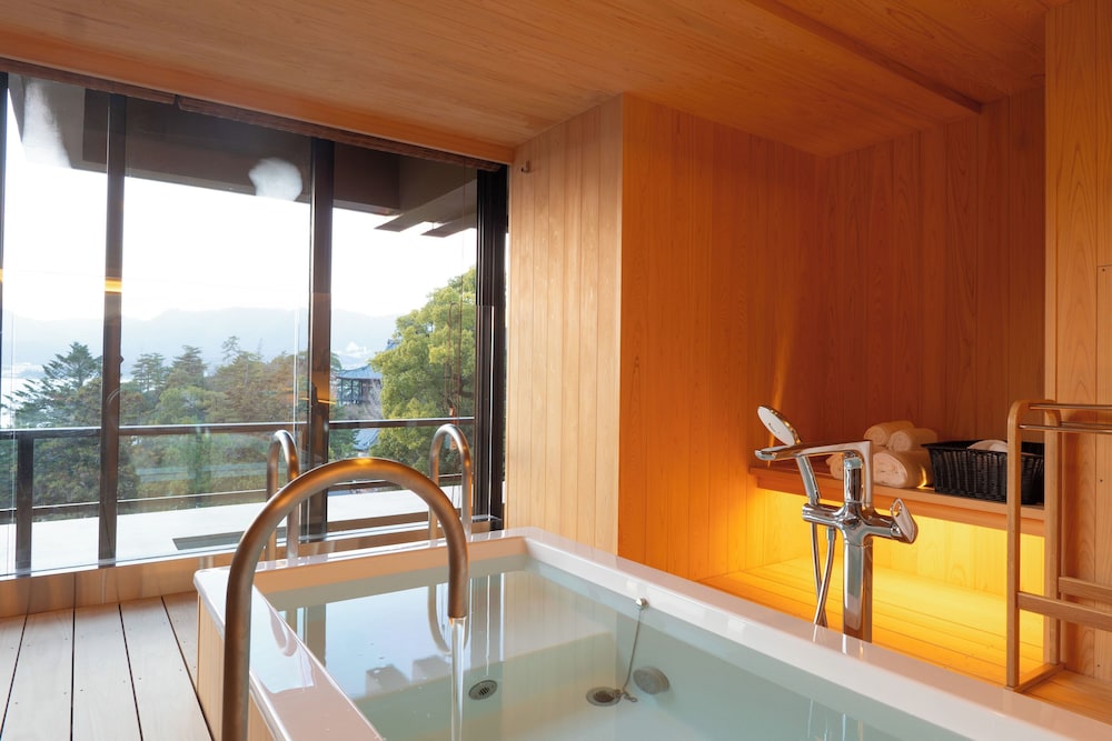 Ocean View Junior Suite Double (With Open Air Bath) 47m2 photo 2