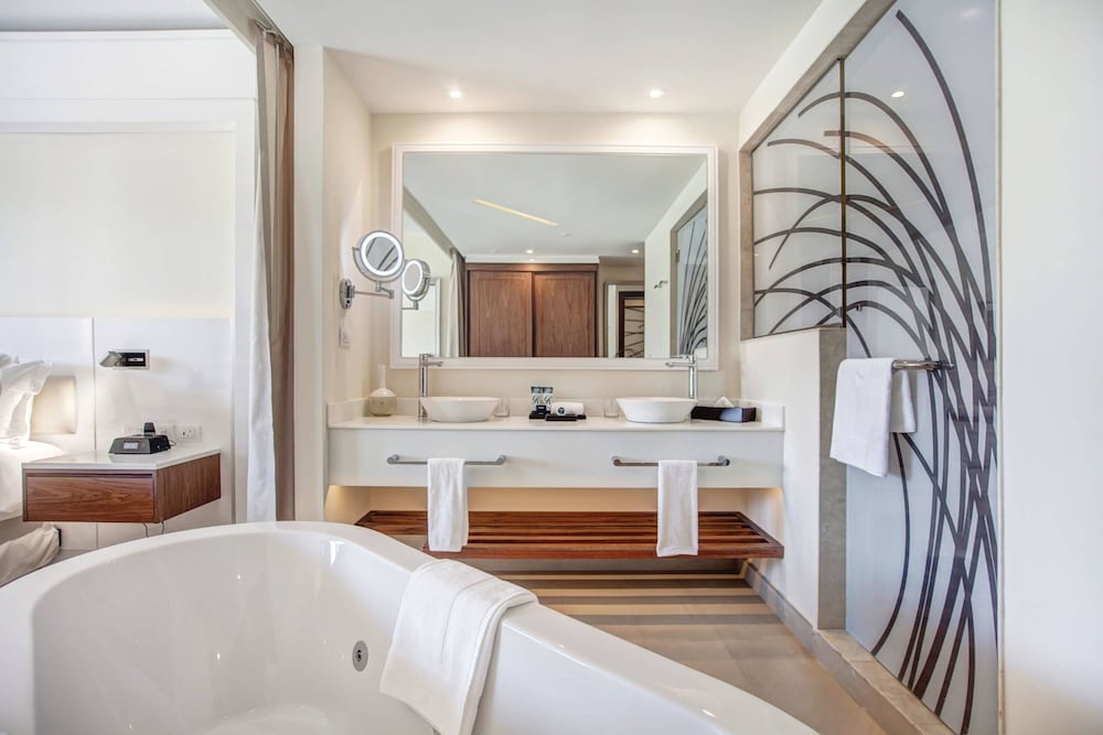 Luxury Junior Suite