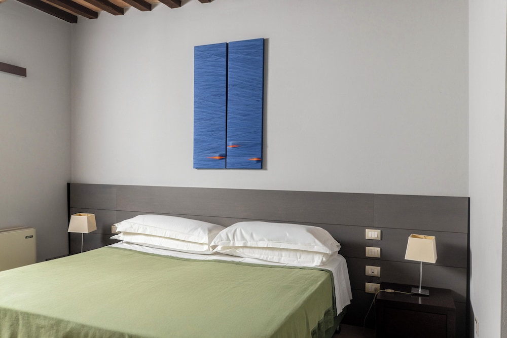 Room (King with Balcony)