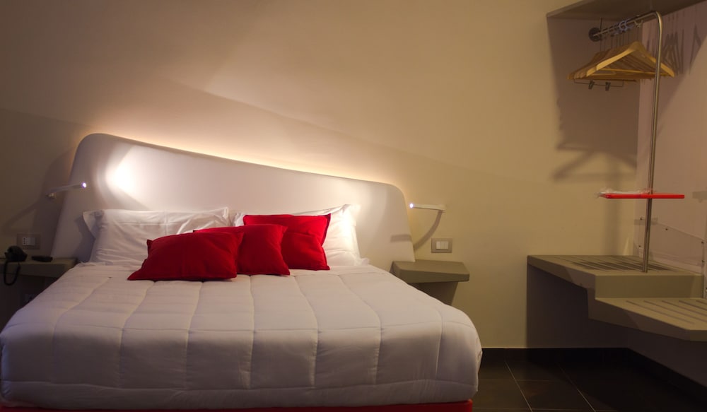 Superior Room, 2 Queen Beds photo 2