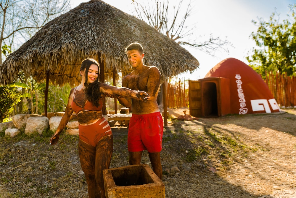 Standard Room, 2 Double Beds (Temazcal Experience  Pool View) photo 1