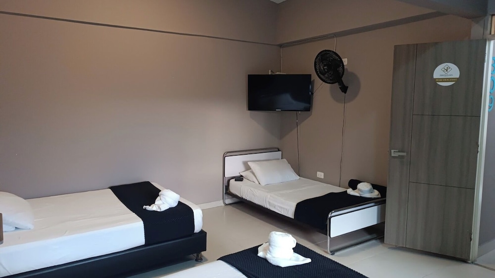 Deluxe Quadruple Room