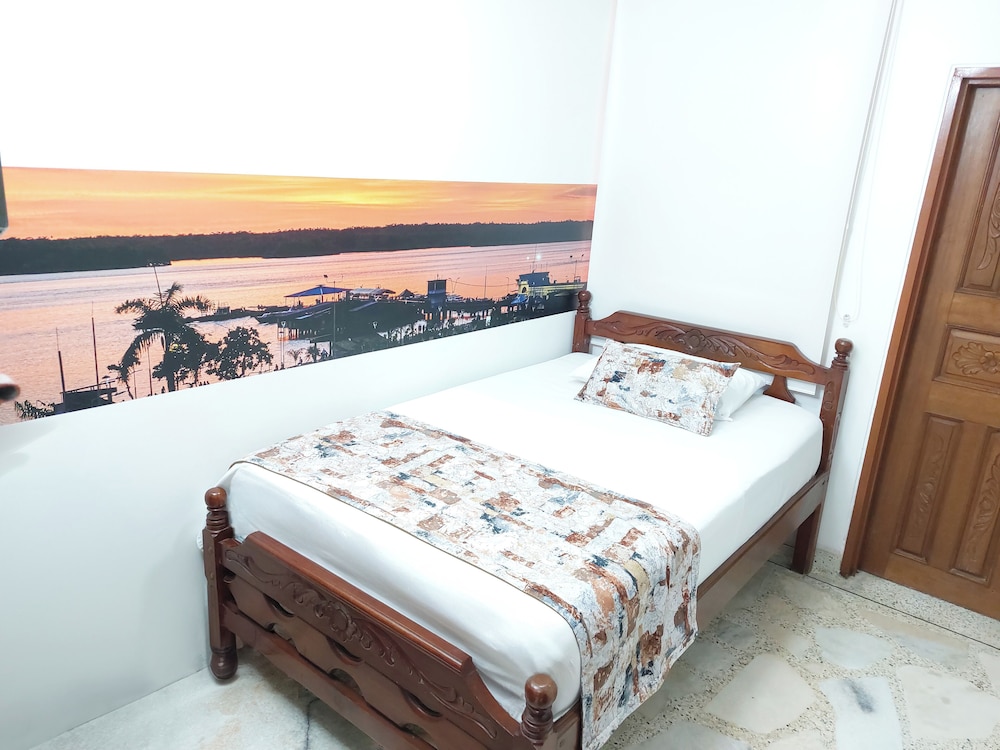 Single Room, Private Bathroom