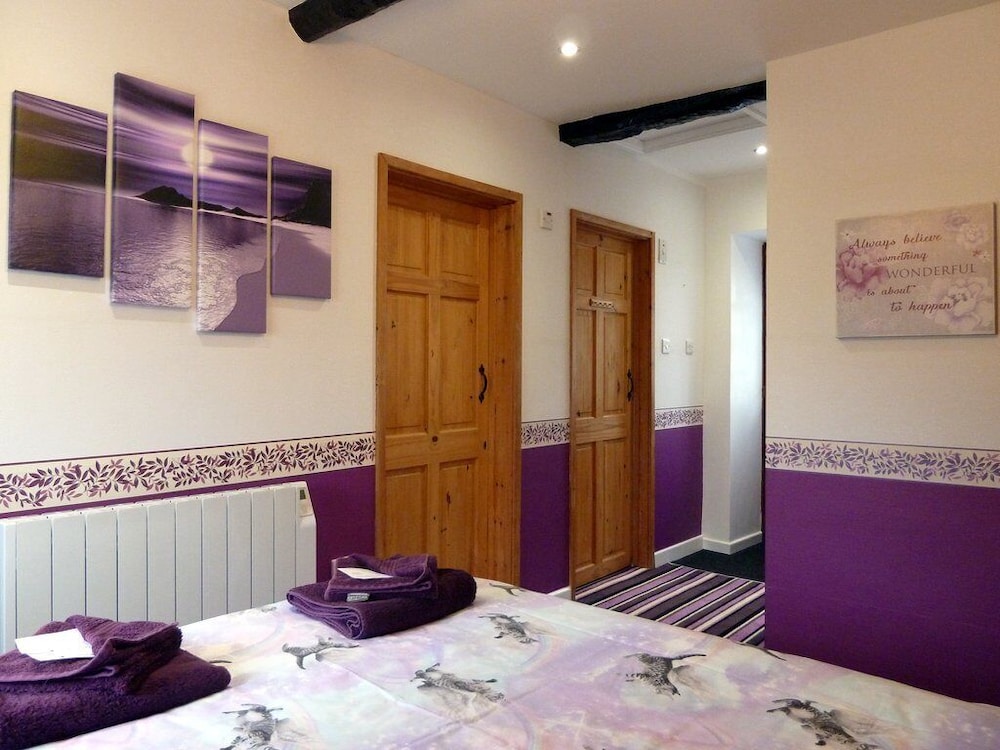 Suite, Ensuite (Welsh Mountain)