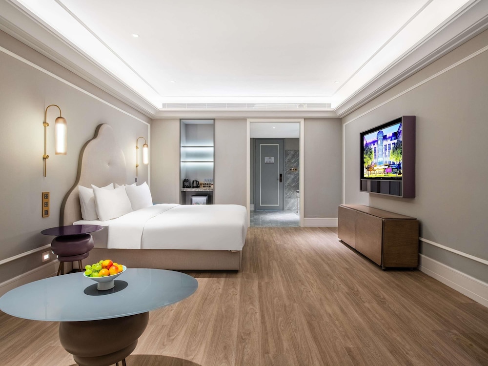 Privilege, Room, 1 King Bed