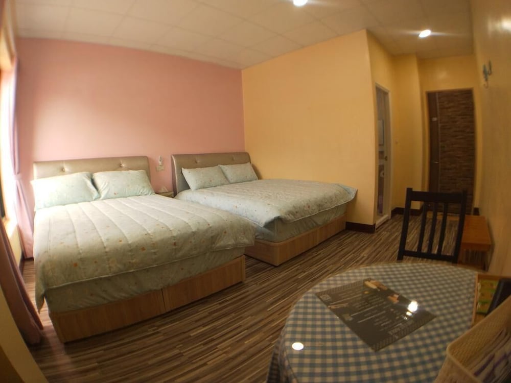 Classic Quadruple Room photo 3