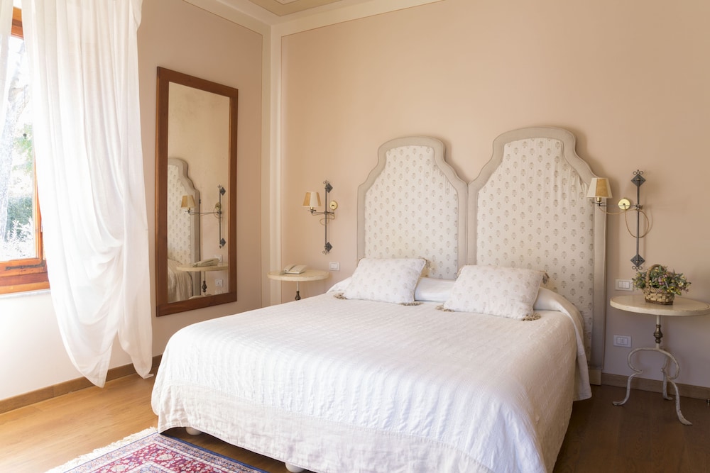 Deluxe Triple Room photo 3