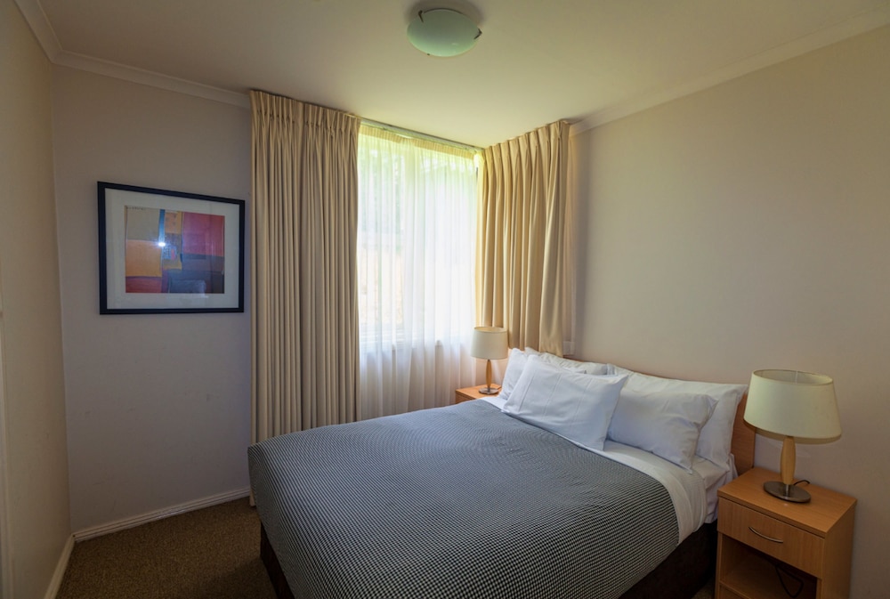 Family Room, 2 Bedrooms photo 2