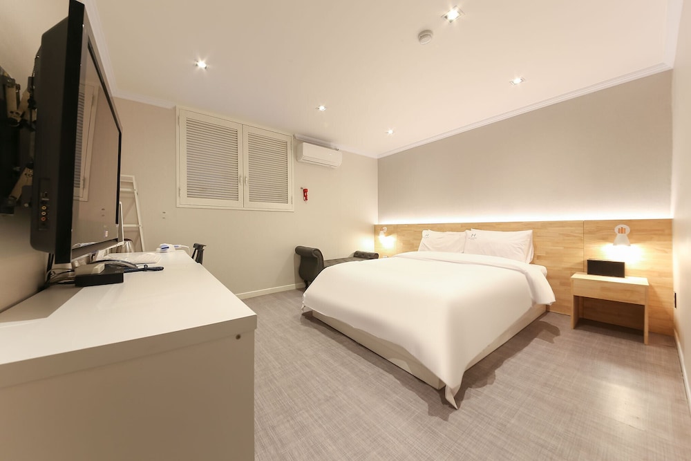 Deluxe Room, City View photo 2