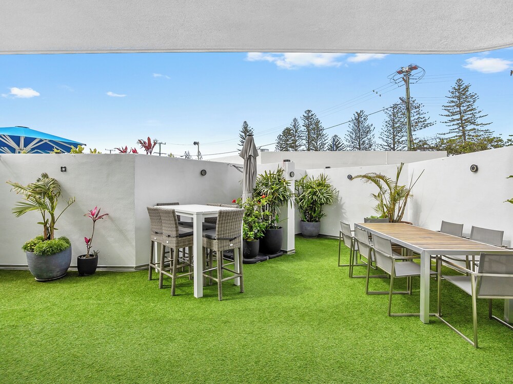 Superior Apartment, Courtyard View