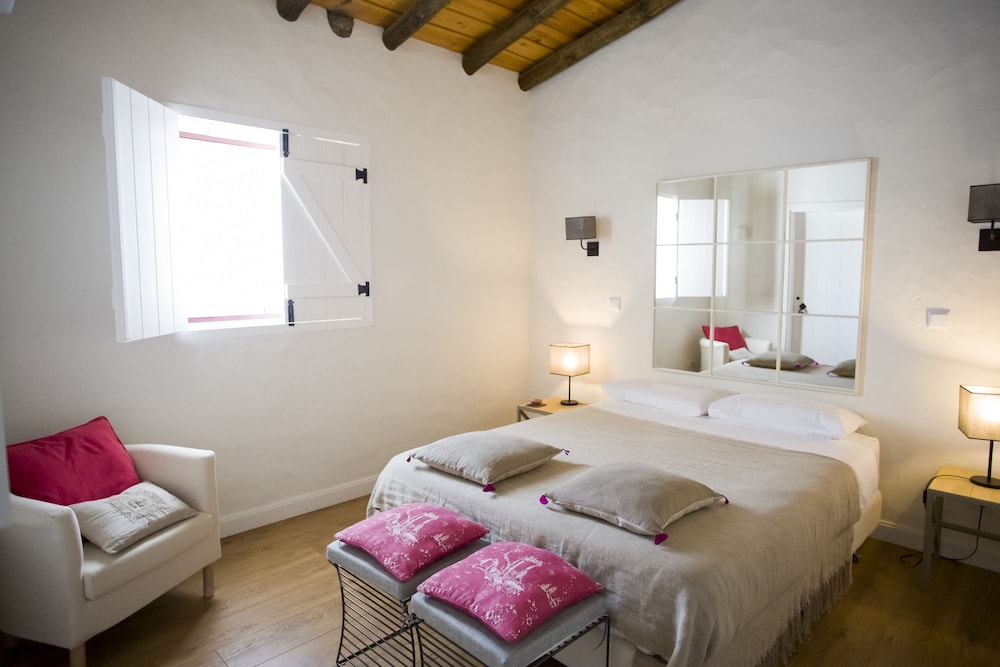 Double or Twin Room photo 3