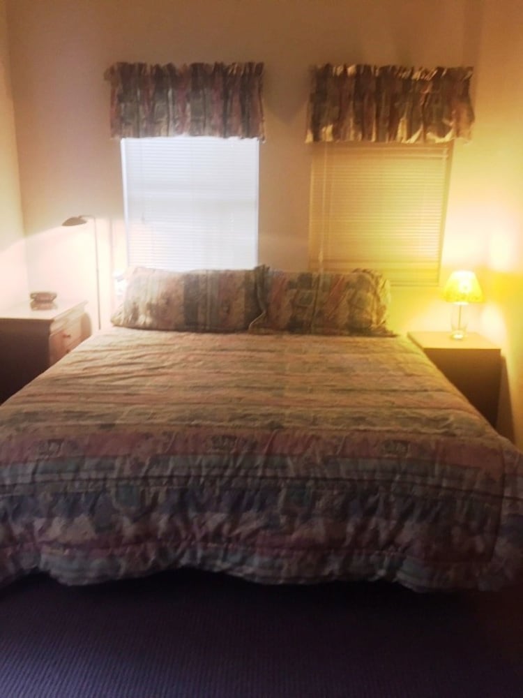 Condo, 2 Bedrooms, 2 Bathrooms photo 1