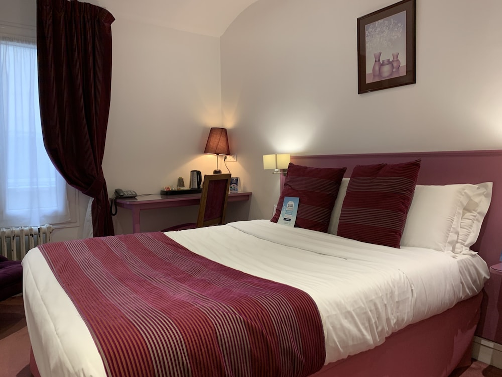 Classic Double Room - Photo 12