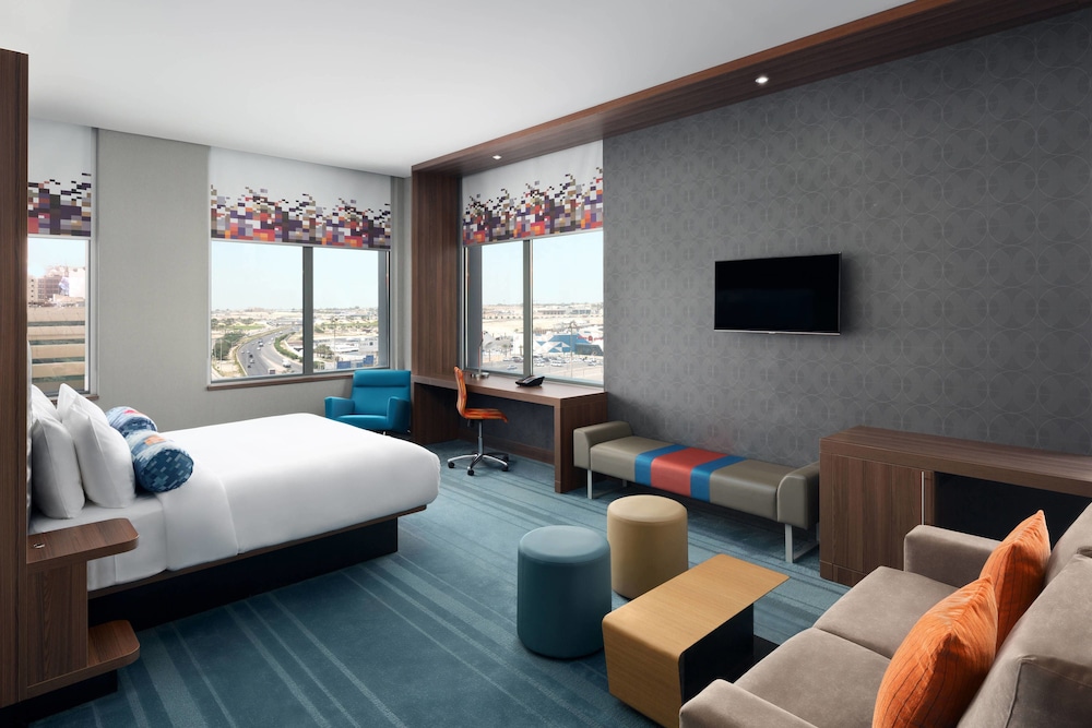 aloft, Suite, 1 King Bed photo 1