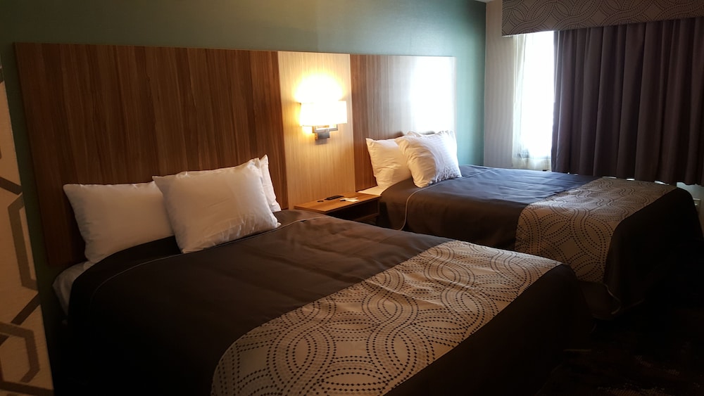 Standard Room, 2 Queen Beds photo 2