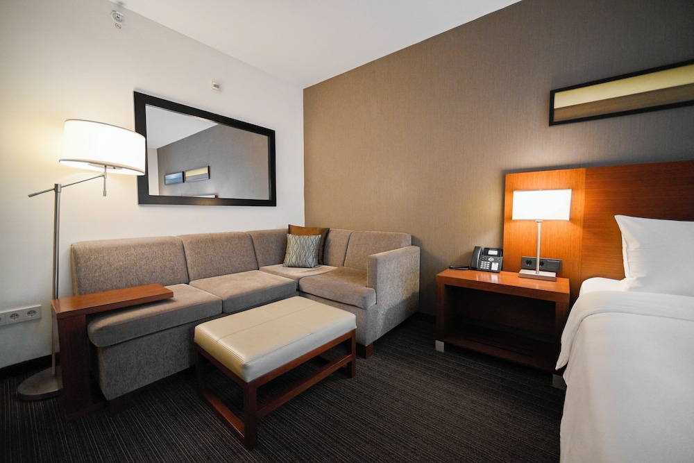 Standard King Room photo 2