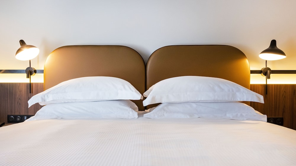 Premium Room, 1 King Bed (Sea Side) - Photo 1
