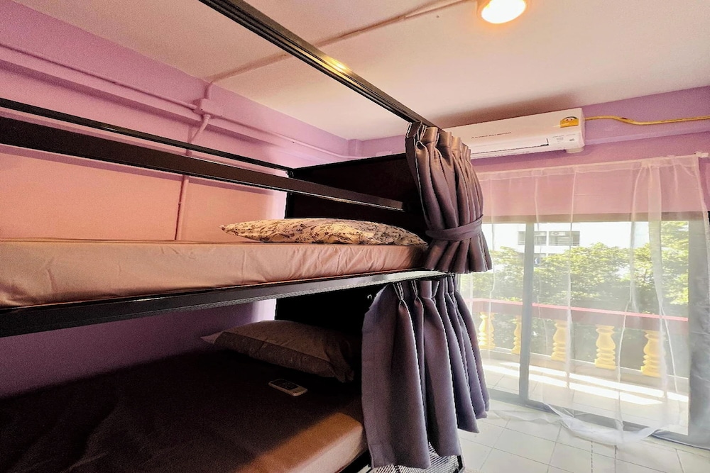 Female Dormitory Room (4 bed) photo 1