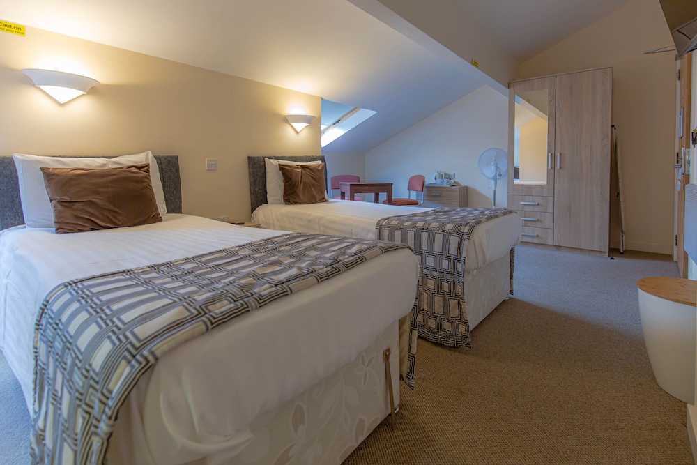 Superior Room, 3 Twin Beds, Non Smoking - Photo 2