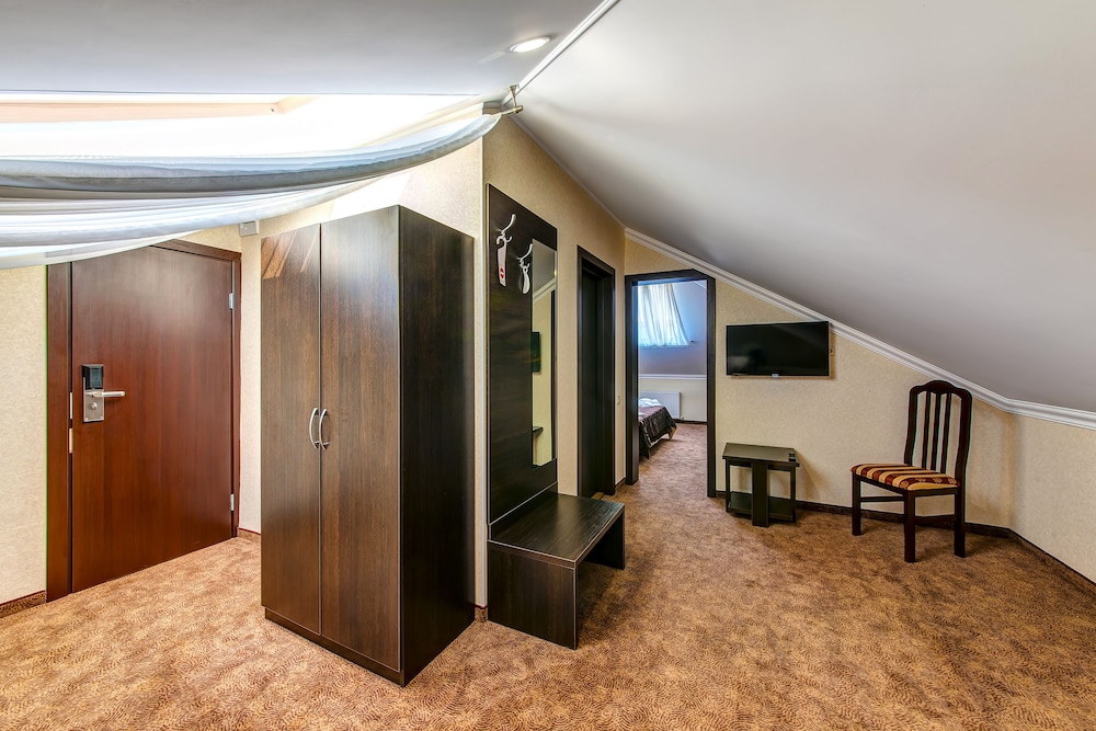 Superior Room, 1 Bedroom, Mezzanine photo 3