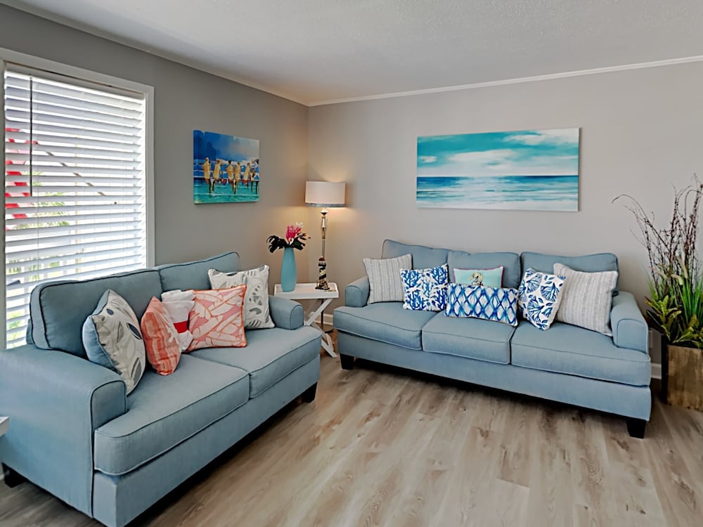 Condo, Multiple Beds, Balcony, Pool View (#2015 - No Pets) photo 2