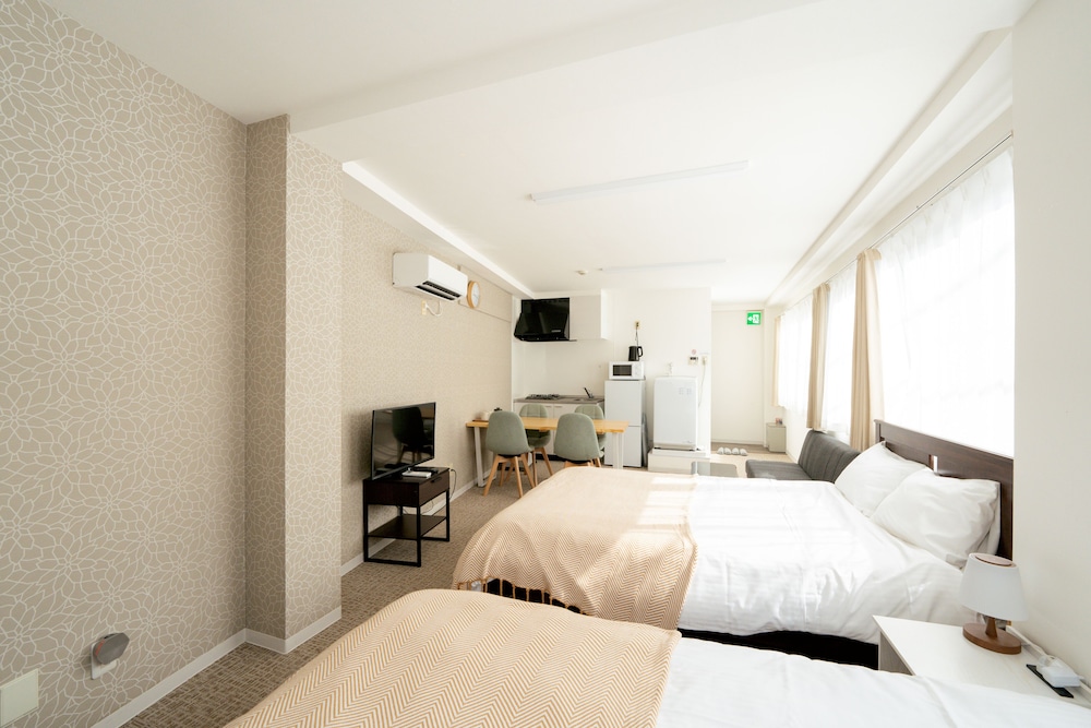 1 Bedroom Apartment photo 3