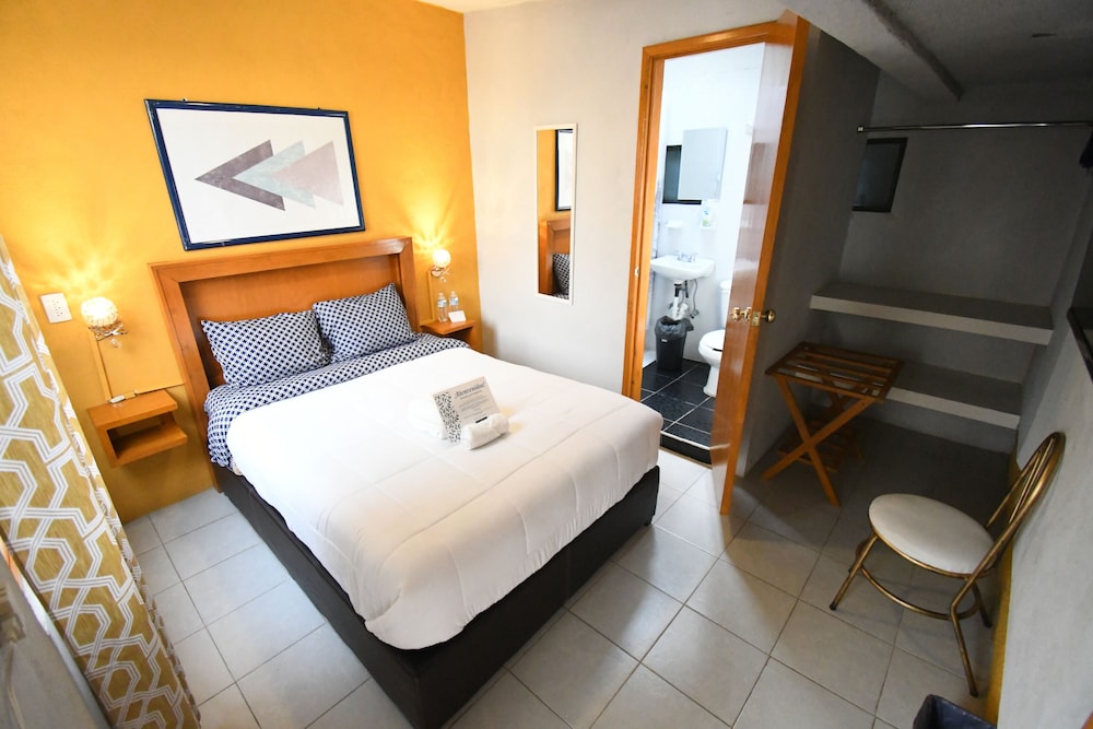 Standard Room photo 2