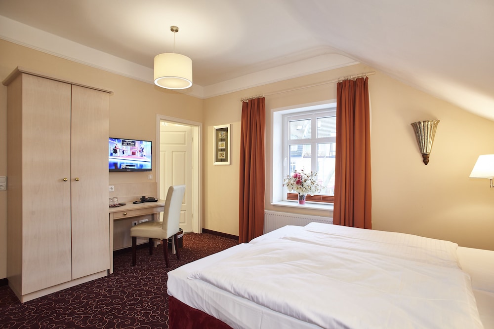 Classic Single Room