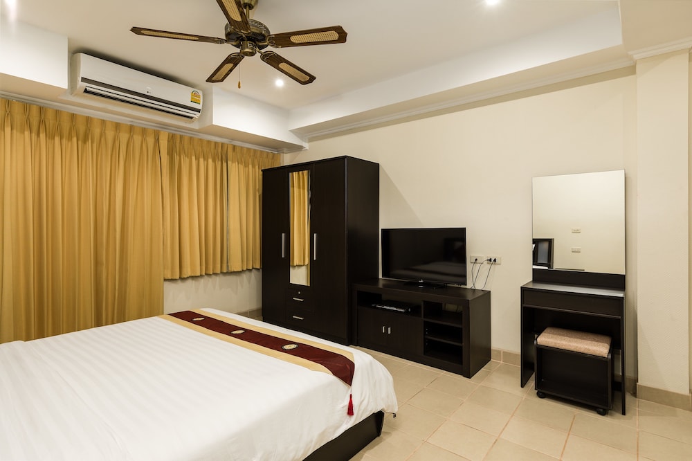 room photo
