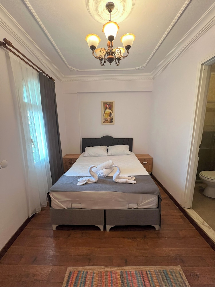 Standard Double Room, City View photo 2