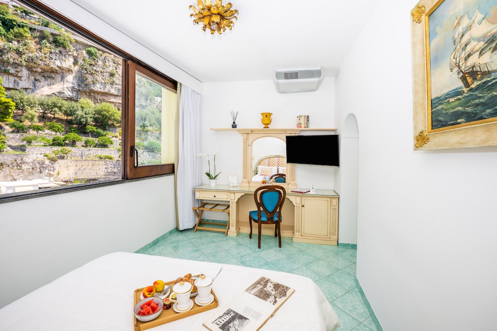 Economy Double Room (without balcony)