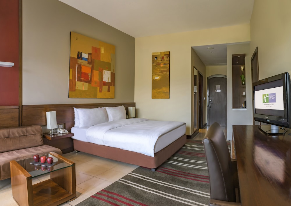 Standard Room, 1 King Bed, Smoking, Sea View photo 2