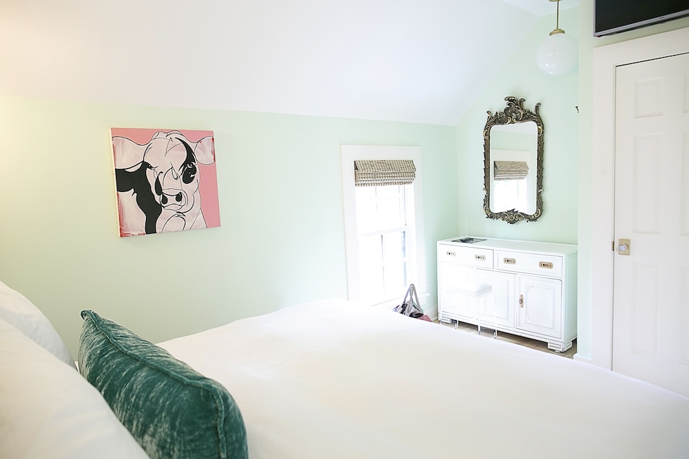 Design Room, 1 King Bed, Non Smoking photo 2