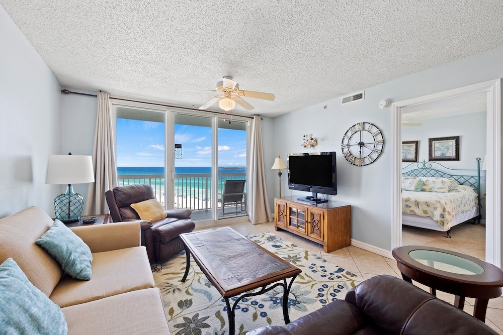 Condo, 2 Bedrooms