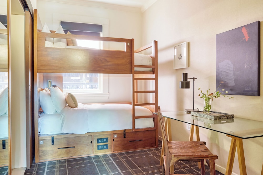 Superior Double Room, 2 Twin Beds - Photo 1
