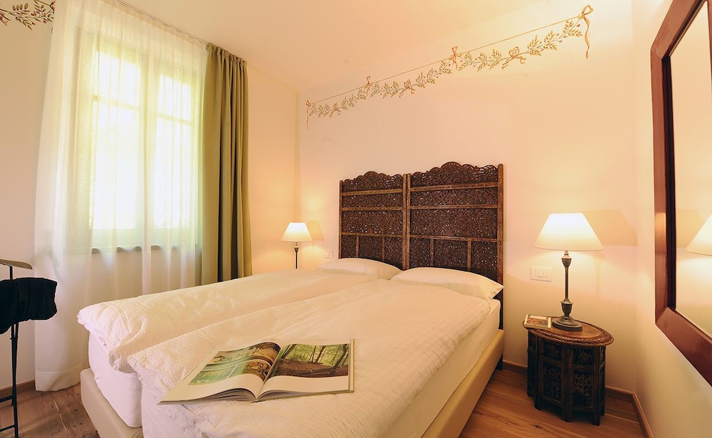 Classic Double or Twin Room photo 3